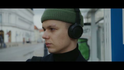 Кадр видео после цветокоррекции LUT для урбан вариант 8