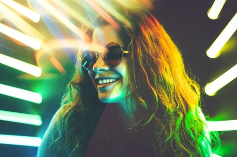 Пример обработки фото пресетом Marmorist Cyberpunk Color TW в Lightroom, кадр 1