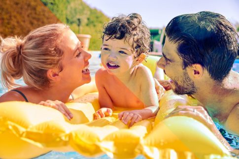 Фотография с цветокоррекцией из набора пресеты для живых семейных фотографий
