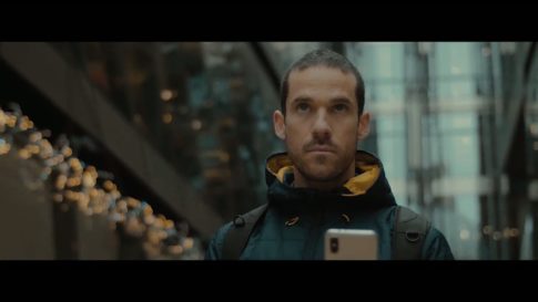 Пример работы LUT из набора Slog3 кино-LUT для блокбастерного грейда Film Look