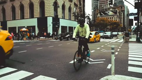 Пример работы LUT из набора Уличные мрачные LUT для видеографии Street Moody